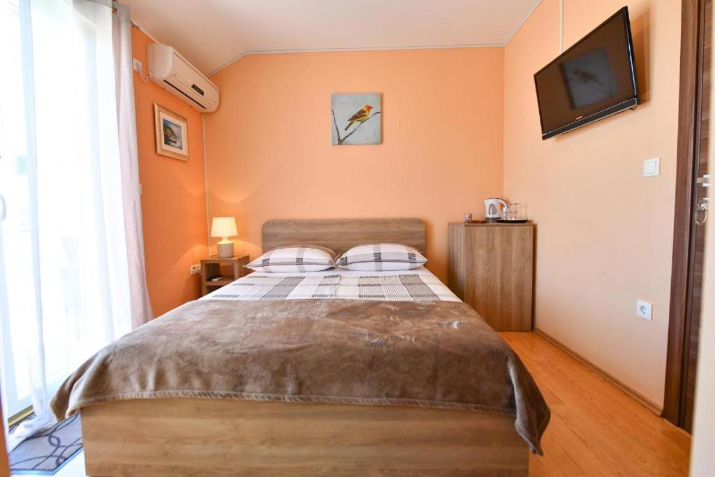 Apartments Vila Miranda Vodice Exterior photo