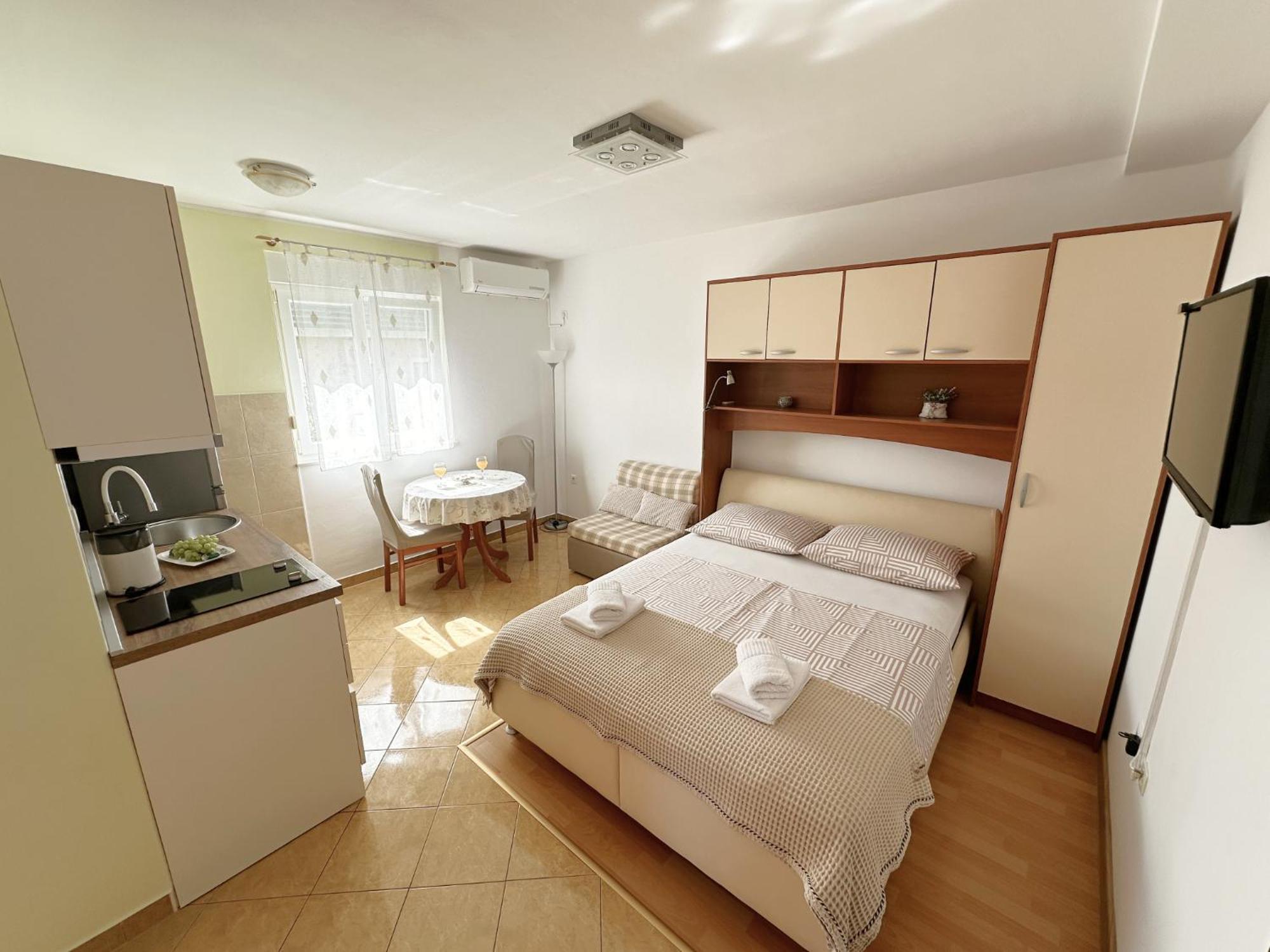 Apartments Vila Miranda Vodice Exterior photo