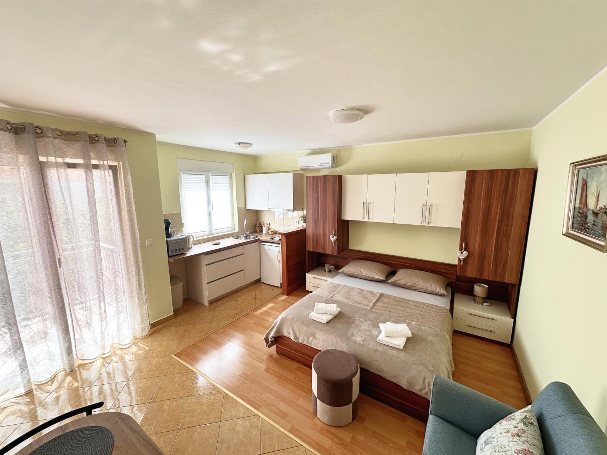 Apartments Vila Miranda Vodice Exterior photo