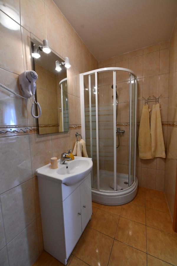 Apartments Vila Miranda Vodice Exterior photo